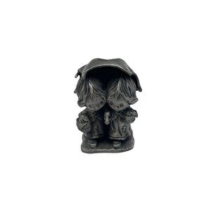 Hallmark Little Gallery Fine Pewter Figurine Of Children Under Umbrella